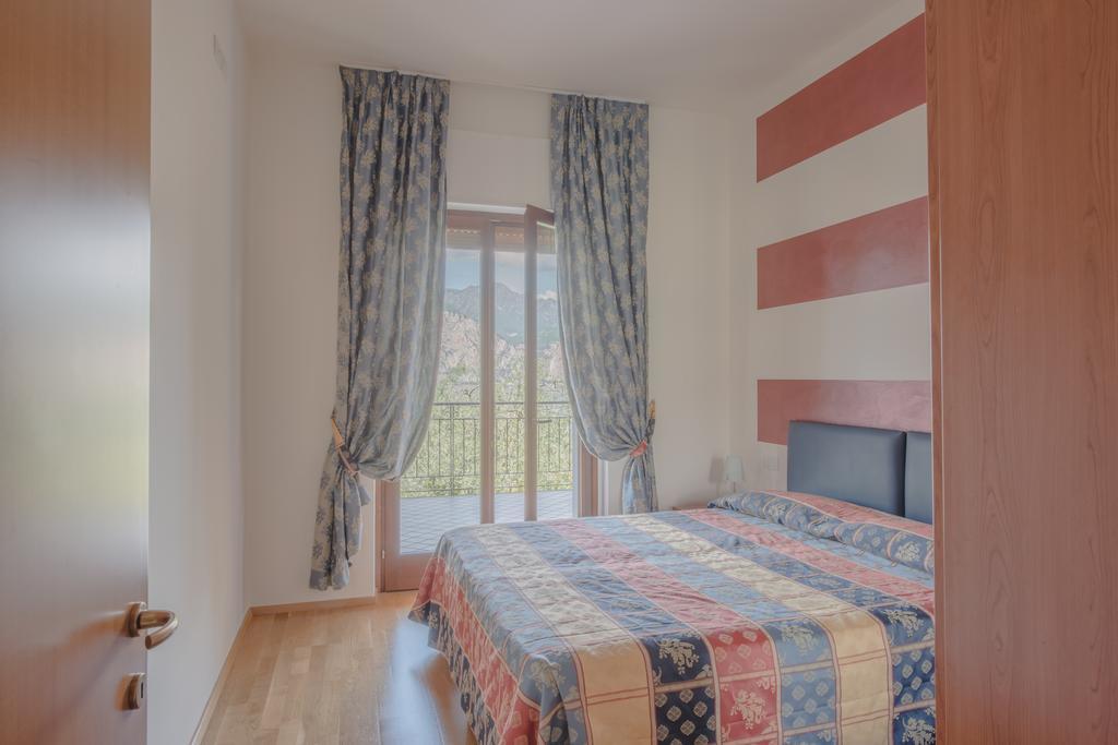 Villa Due Leoni - Residence Brenzone sul Garda Bagian luar foto